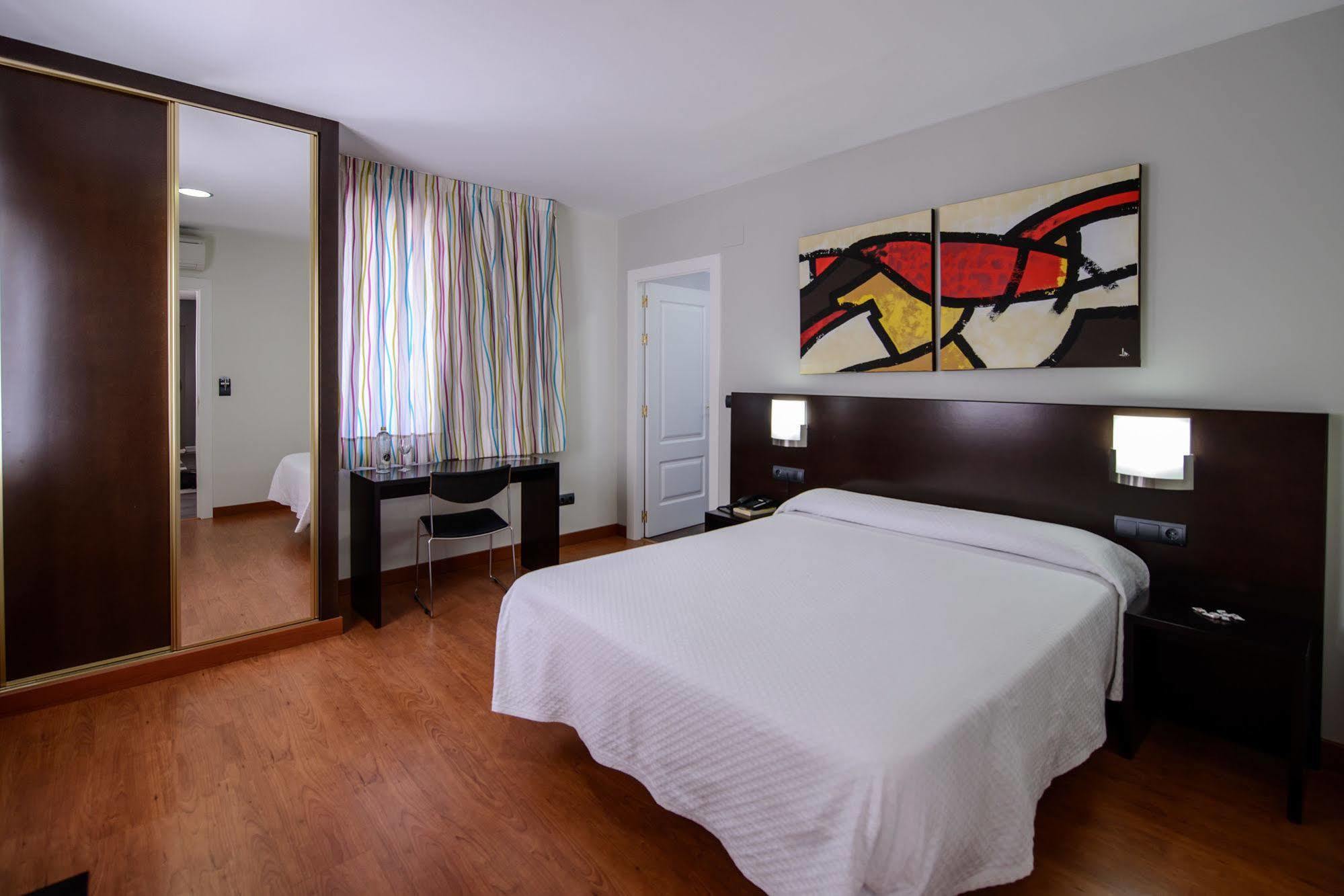Hotel El Paso Honroso Hospital de Órbigo エクステリア 写真