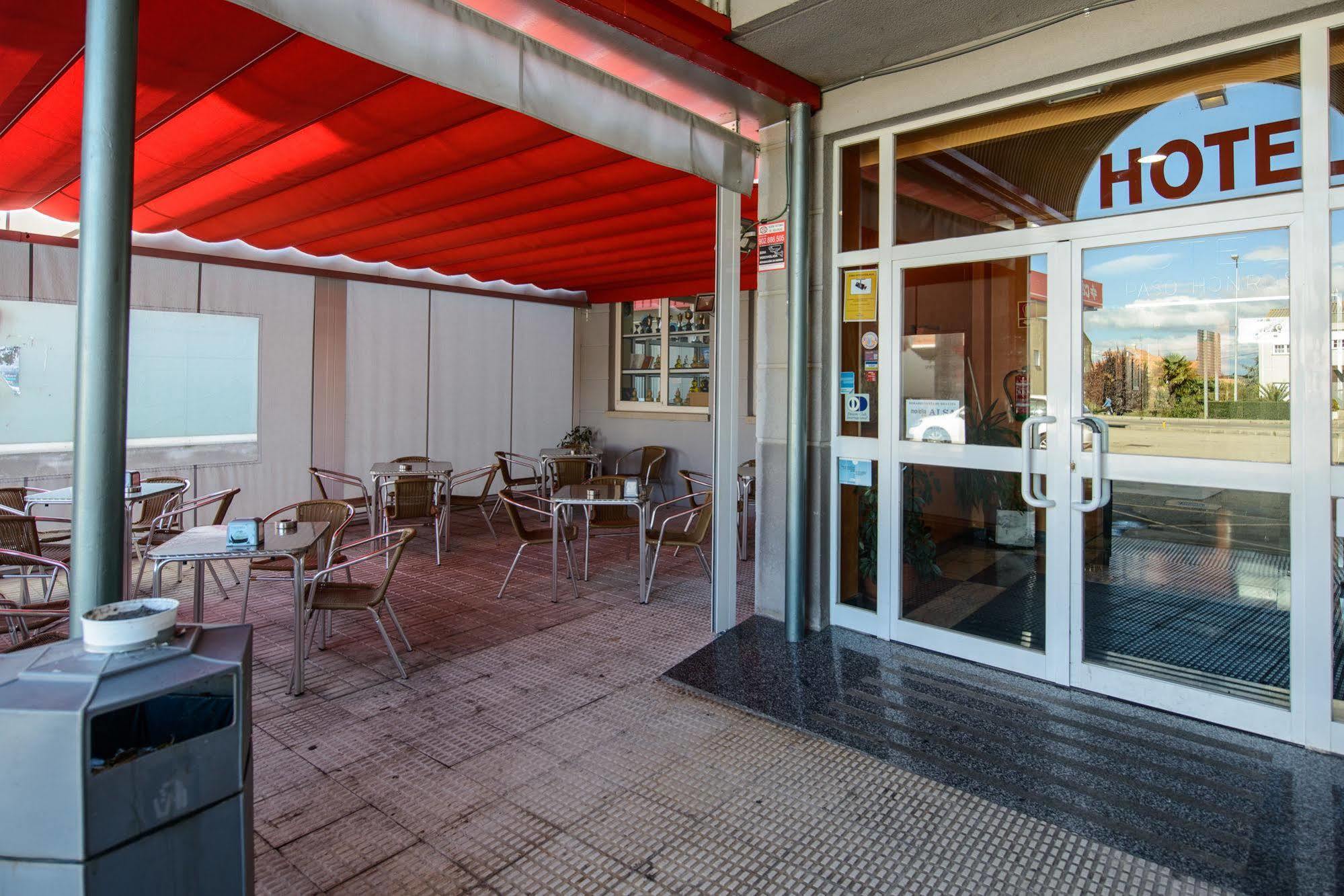 Hotel El Paso Honroso Hospital de Órbigo エクステリア 写真