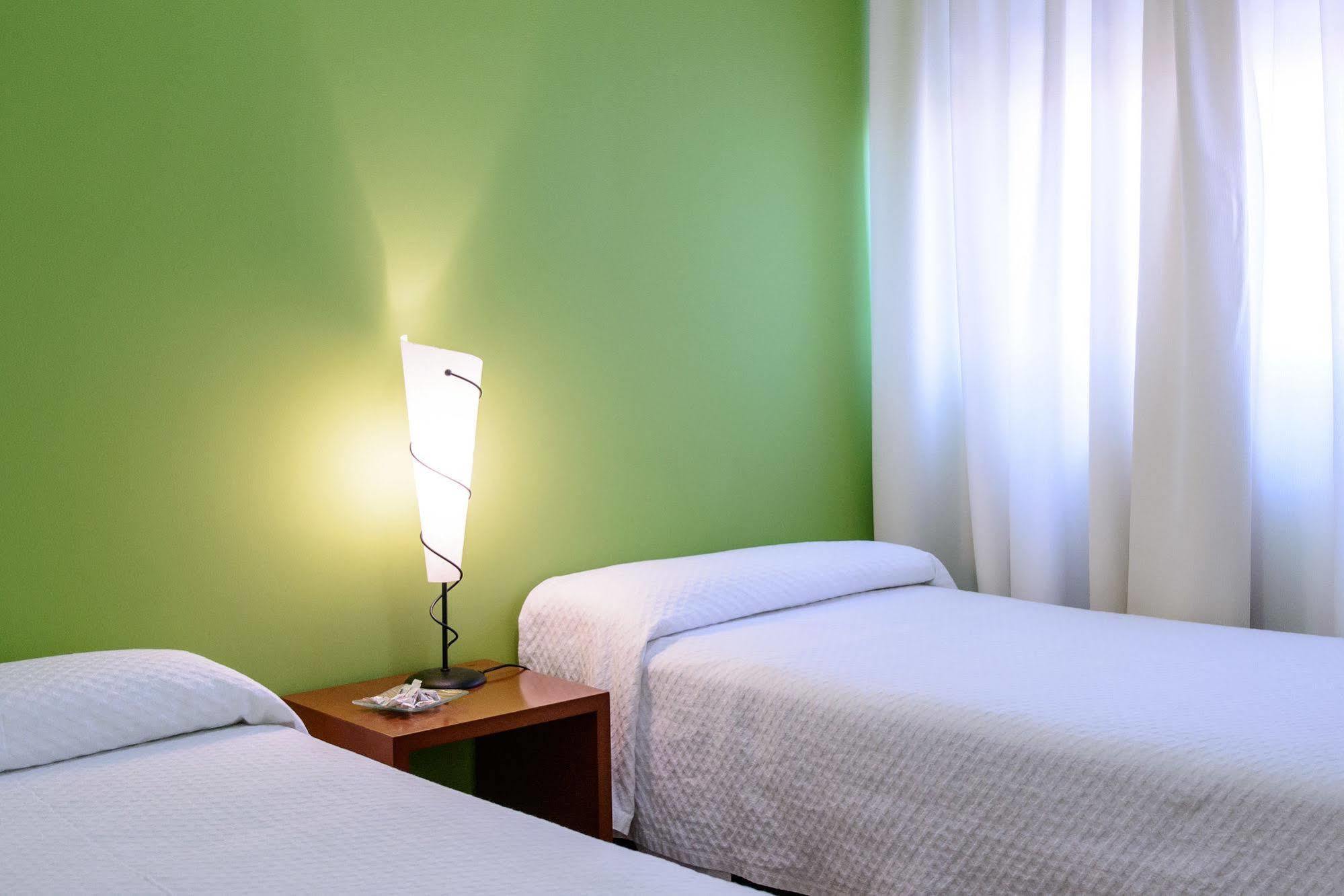 Hotel El Paso Honroso Hospital de Órbigo エクステリア 写真